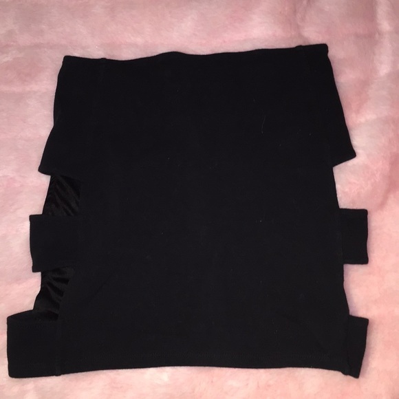 Tobi Dresses & Skirts - Tobi cut out skirt